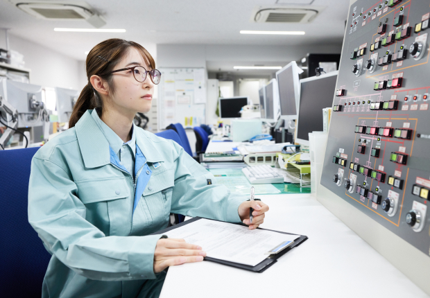 働く従業員の写真